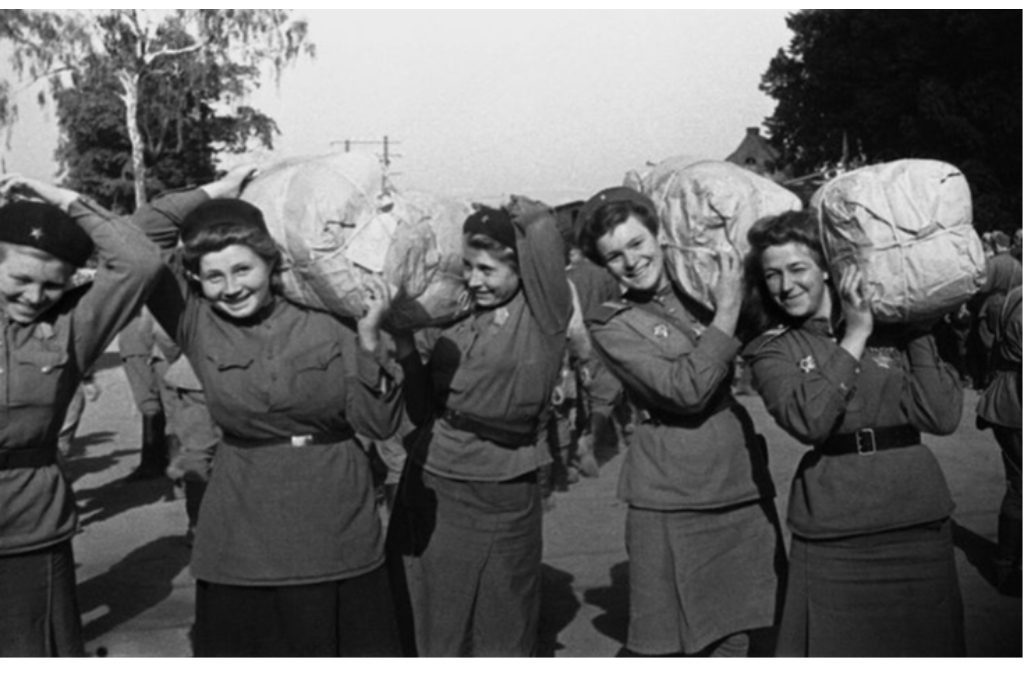 Спектакль «Не забудьте про нас»