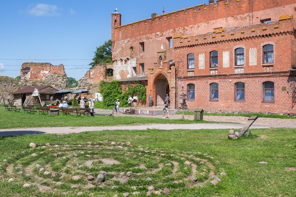 афиша Музейно-исторический комплекс «Замок Шаакен»,пос. Некрасово, ул. Центральная, 42