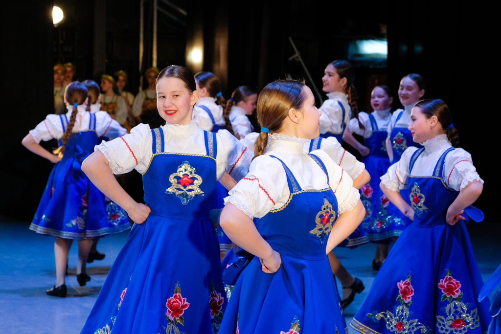 Отчётный концерт хореографического коллектива «Аквамарин»