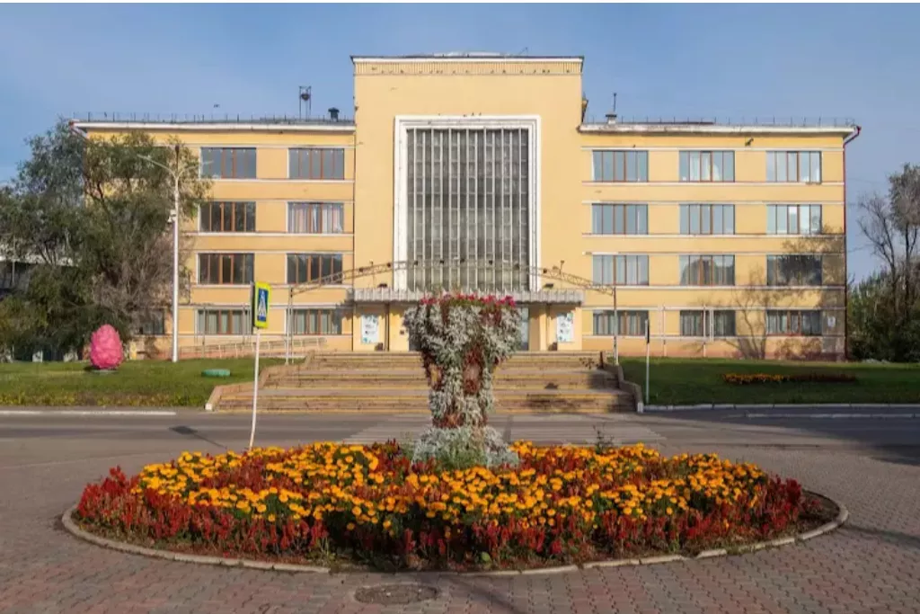 афиша ДК им. 1 Мая,  ул. Юности, д. 16