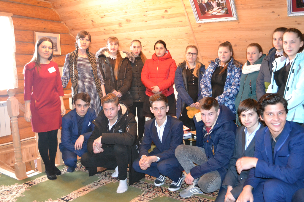 Музейный урок : “Славные наши земляки”, посвященное дню памяти Туфана Миннуллина