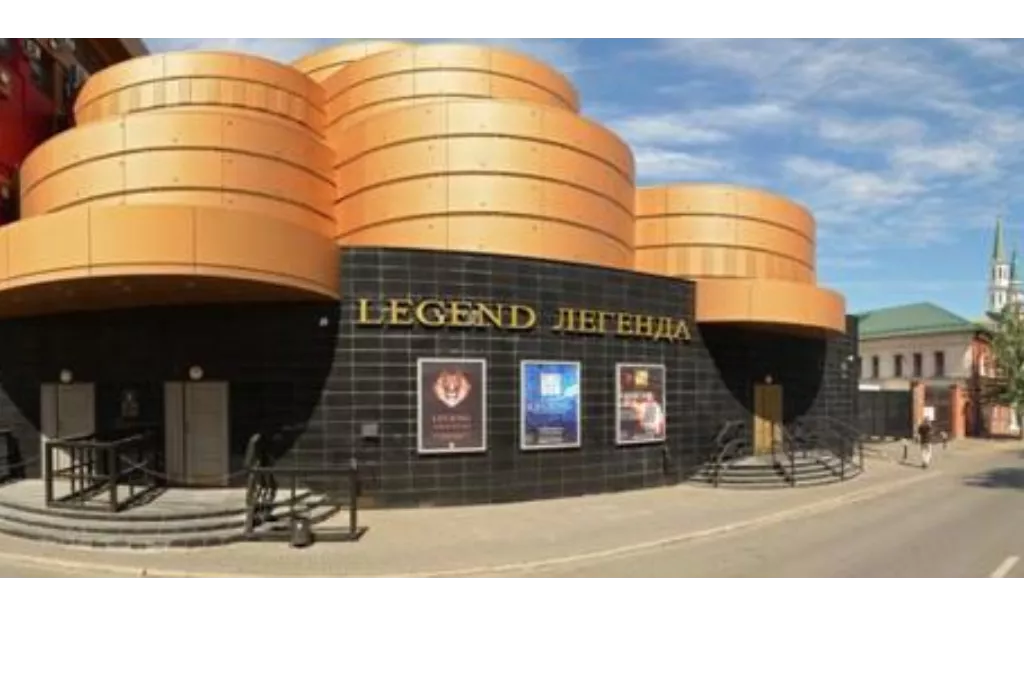 афиша «THE LEGEND», ул. Парижской Коммуны, д.26