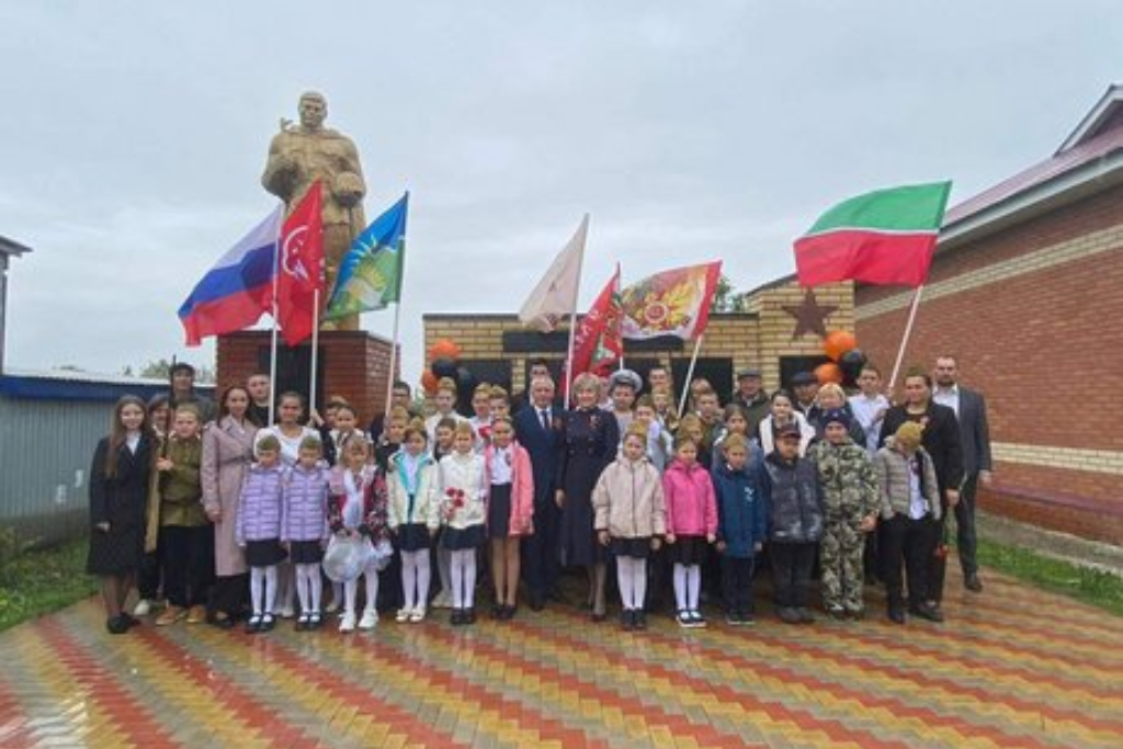 Патриотический час "Сквозь годы звенит Победа"