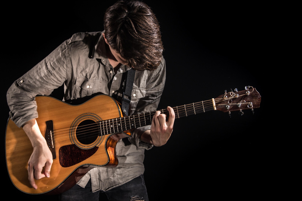 Мастер-класс «Артикуляция и фразировка в классической гитаре»