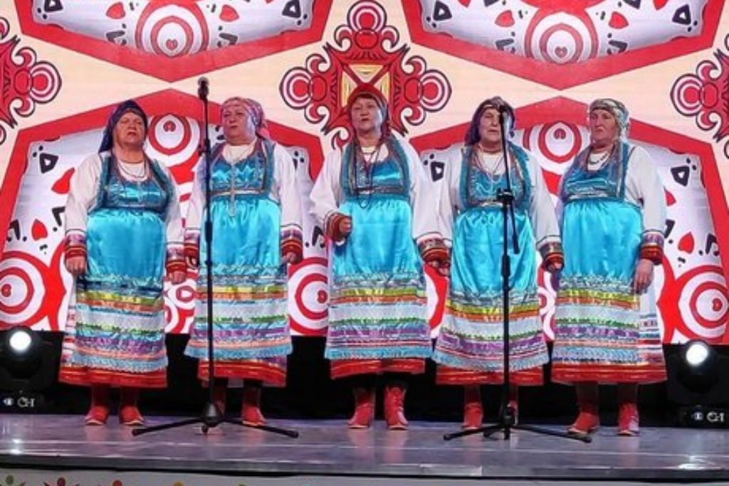 Фольклорно-игровая программа «Где обычаи чтут, там весело живут»