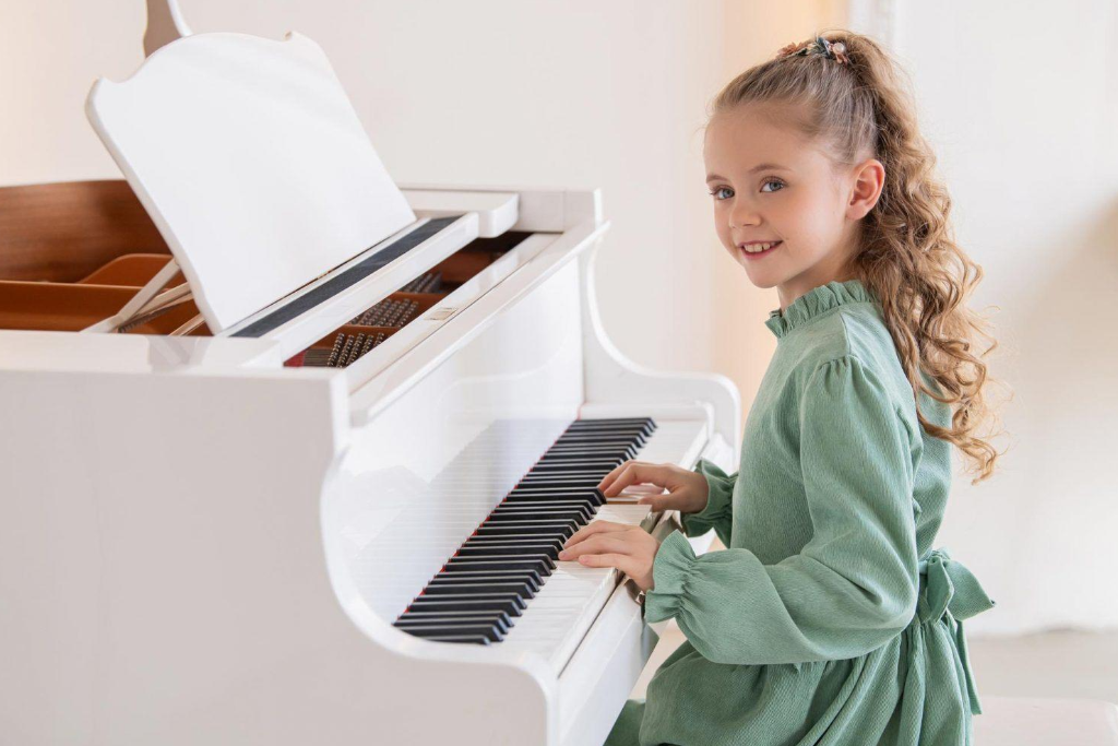 Мастер-класс «Подбор мелодий на фортепиано по слуху»