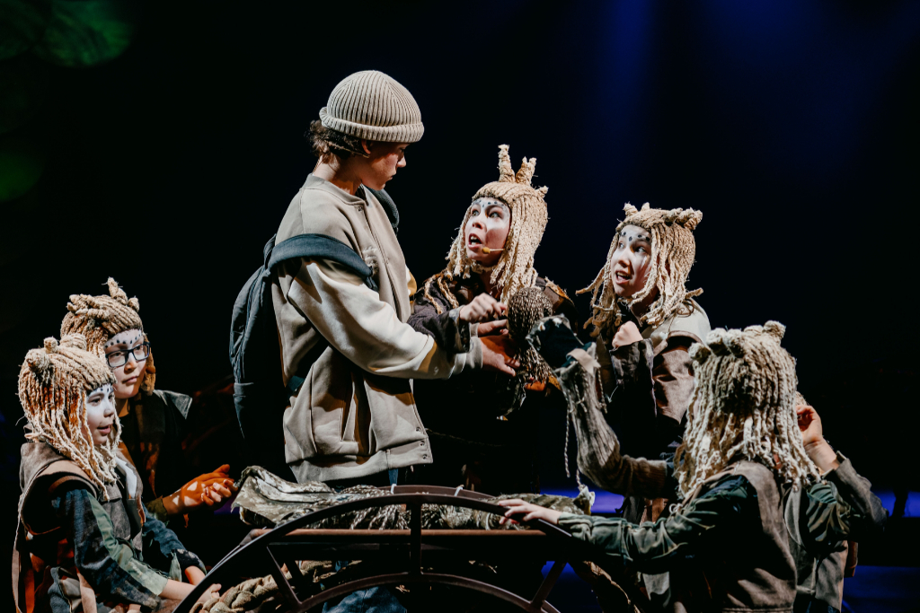 «Елантау» («Змеиная гора») / Студия Апуш