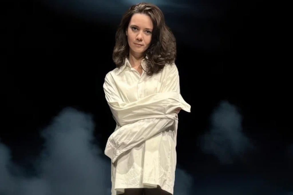 Кто стучит в мое окно? / Тәрәзәмә кем шакый?