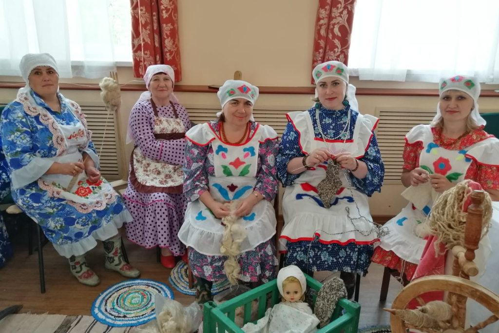 Фольклорные посиделки «Литературно-музыкальная гостиная»