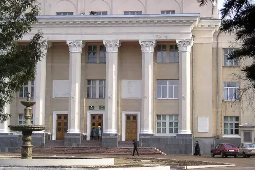 афиша Октябрьский музыкальный колледж, просп. Ленина, 4