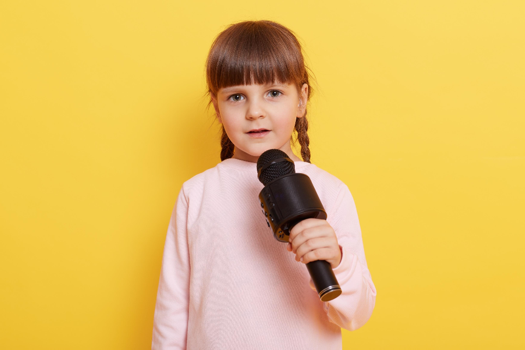 Мастер-класс «Обучение работы с микрофоном»