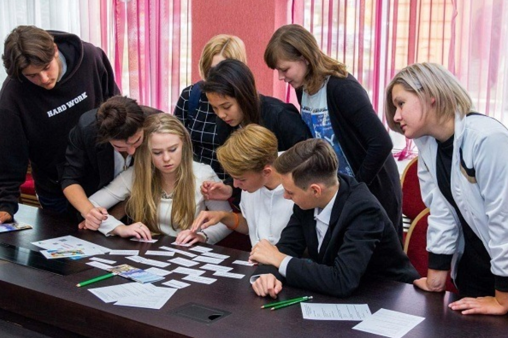“Нам жить и помнить”