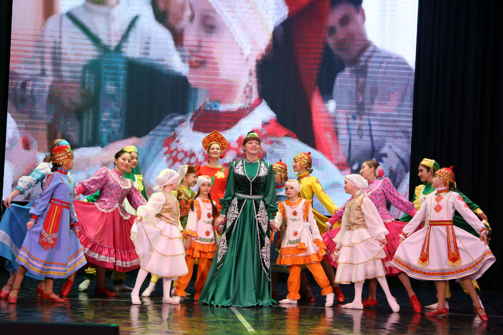 Программа «Фольклорная радуга»