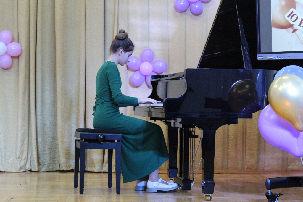 Открытый урок по классу фортепиано «Работа над музыкальным образом»