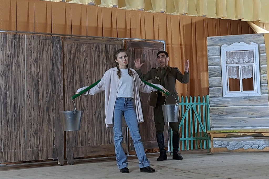 Спектакль Бавлинского народного театра по пьессе Туфана Миннуллина «Так уж случилось»