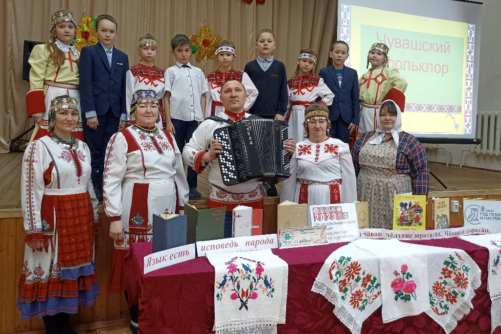"Из нас слагается народ"