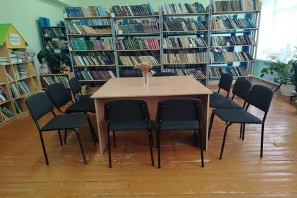 афиша Ныртинская сельская библиотека, п. Ныртинского совхоза, ул. Садовая, д. 25