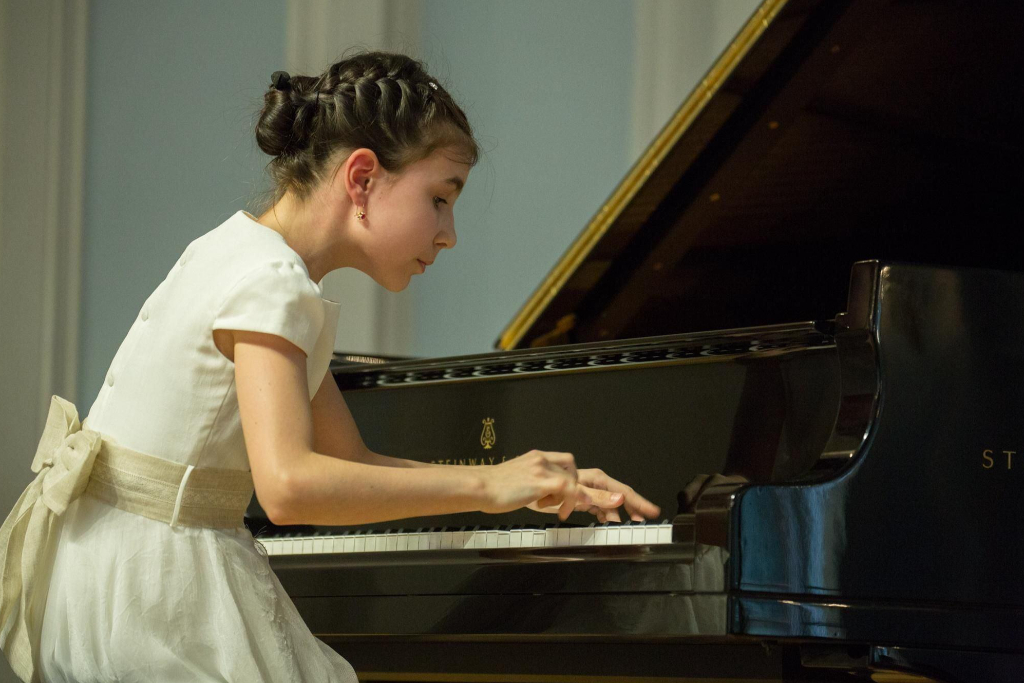 Мастер-класс «Работа над этюдами К. Черни в классах фортепиано»