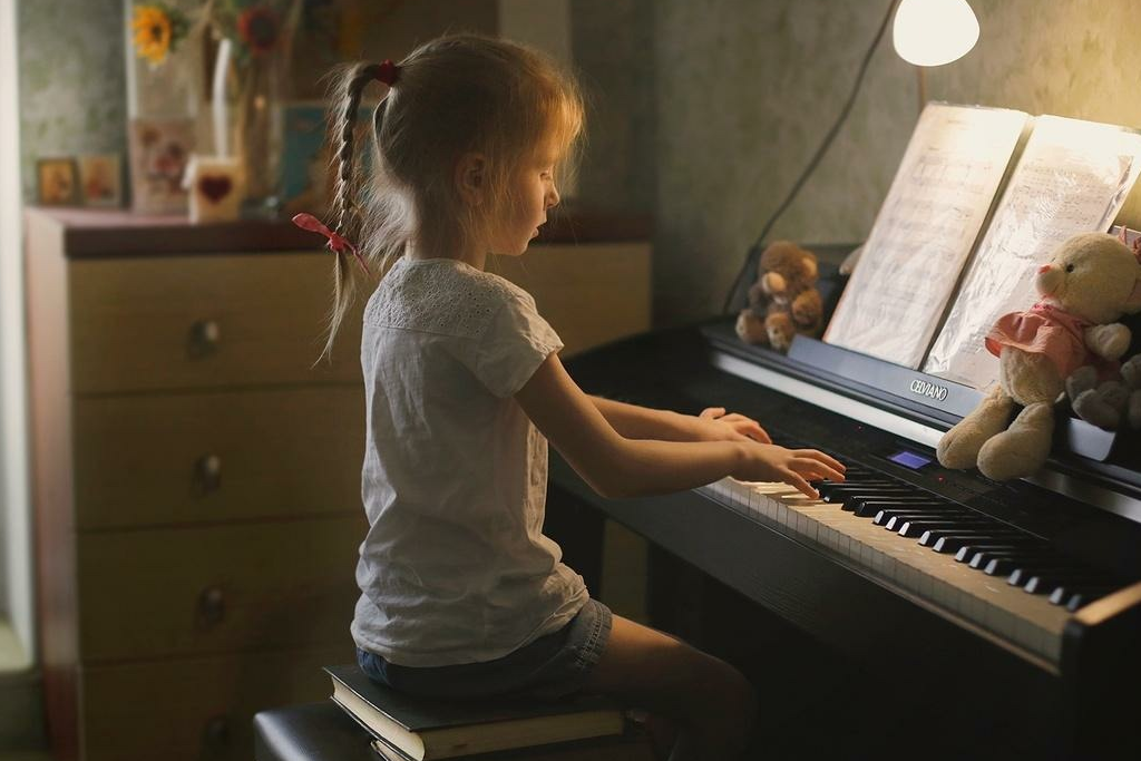 Фортепианная техника. Работа над гаммами и упражнениями