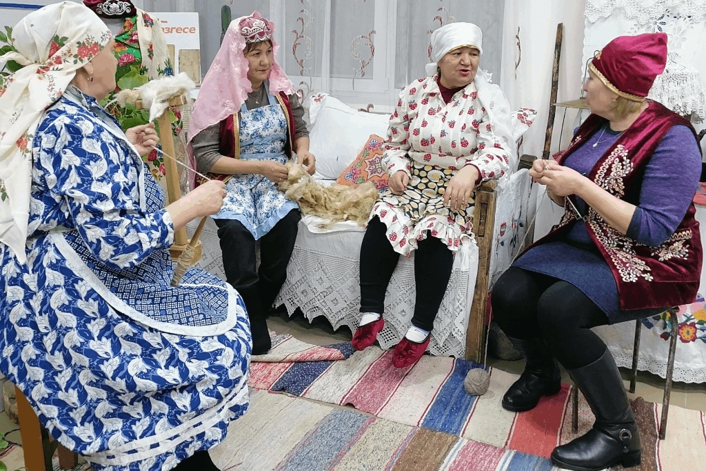 Познавательная программа «О чем расскажет бабушкин сундук»
