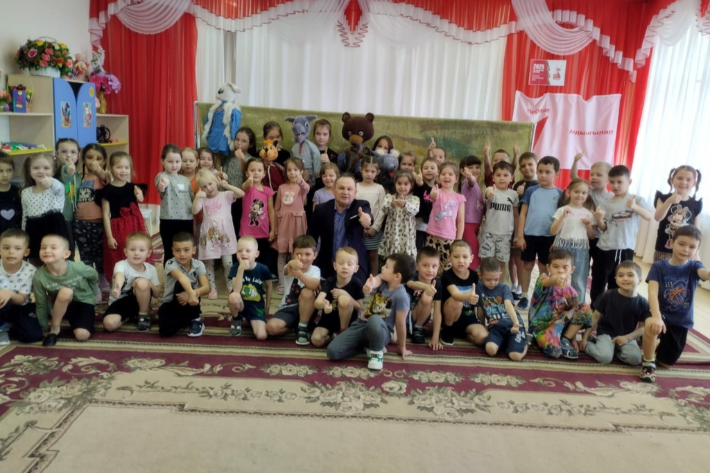 Спектакль «Чудесный мир» («Могъҗизалы дөнья»)
