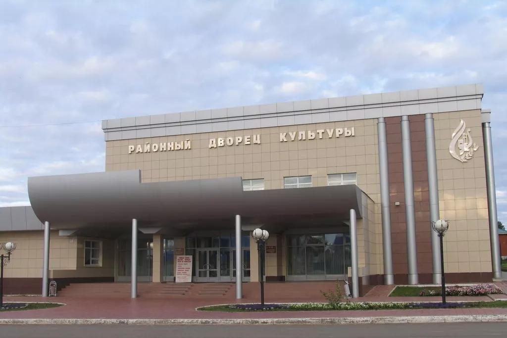 афиша Мензелинский ДК , ул. Ленина, 69