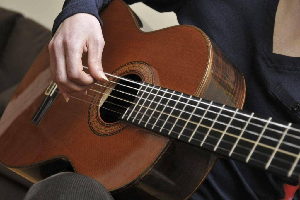 Мастер-класс «Ногтевое звукоизвлечение на классической гитаре: технология и практика»