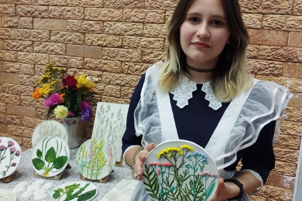 Мастер-класс «Стеклянные изделия в стиле Декупаж»
