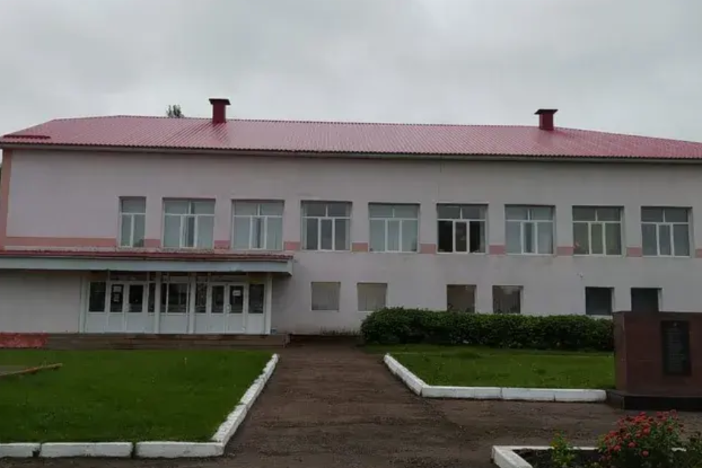 афиша МБУК «Дюртюлинский татарский театр драмы и комедии»,  ул. Комсомольская, д. 7