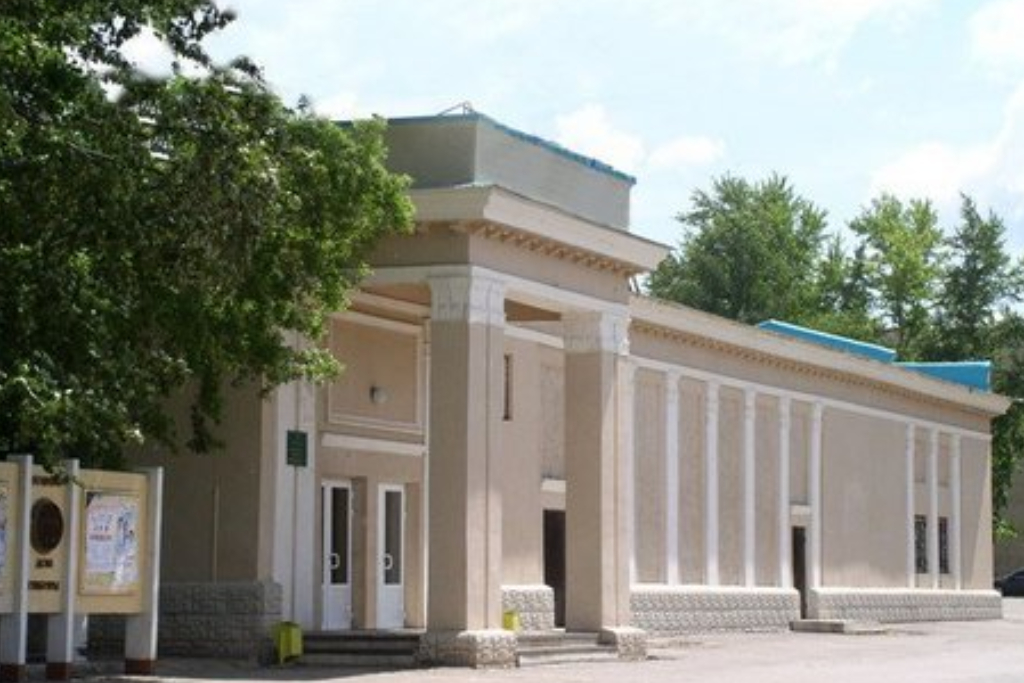 афиша ГДК, ул. Геофизиков, д. 3, Октябрьский