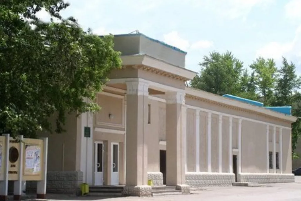 афиша Октябрьский городской дом культуры, ул. Геофизиков д. 3