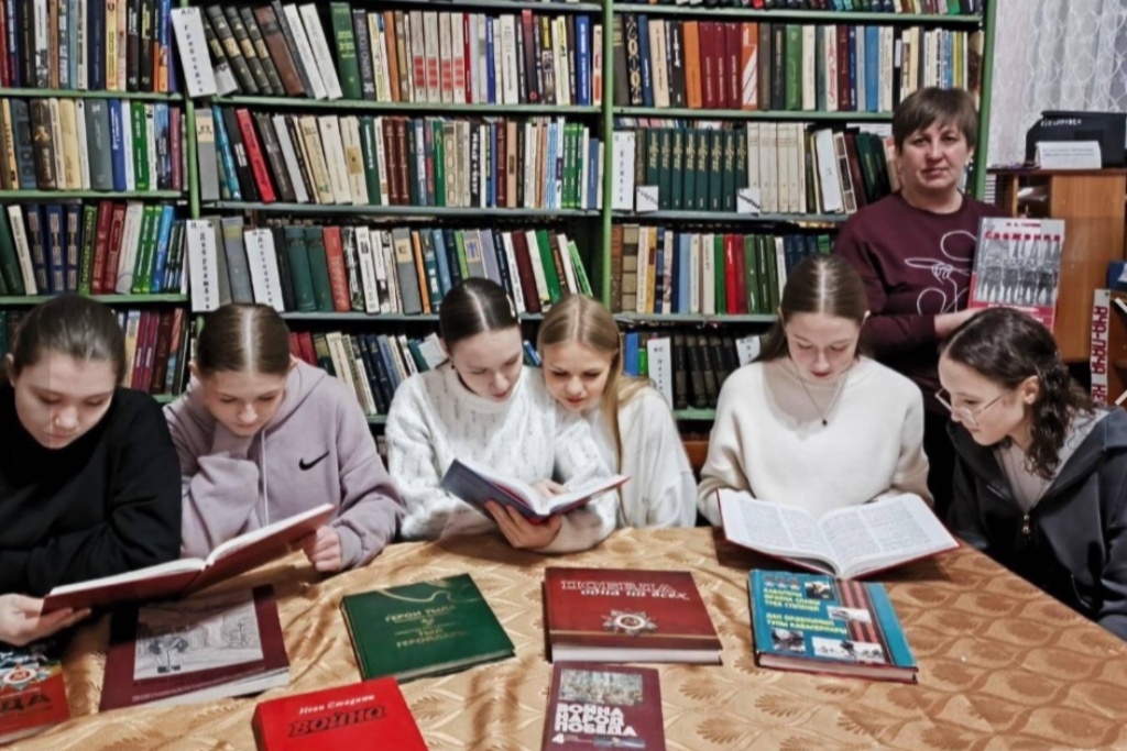 Программа «Познакомимся с библиотекой»