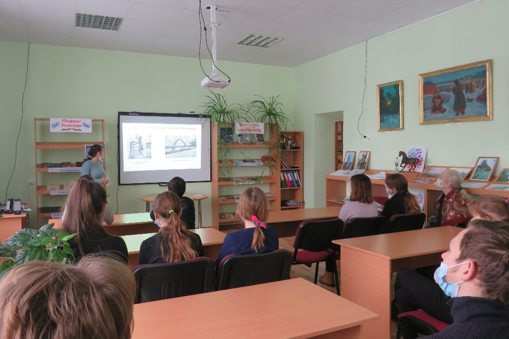 Программа «Песни, опаленные войной»