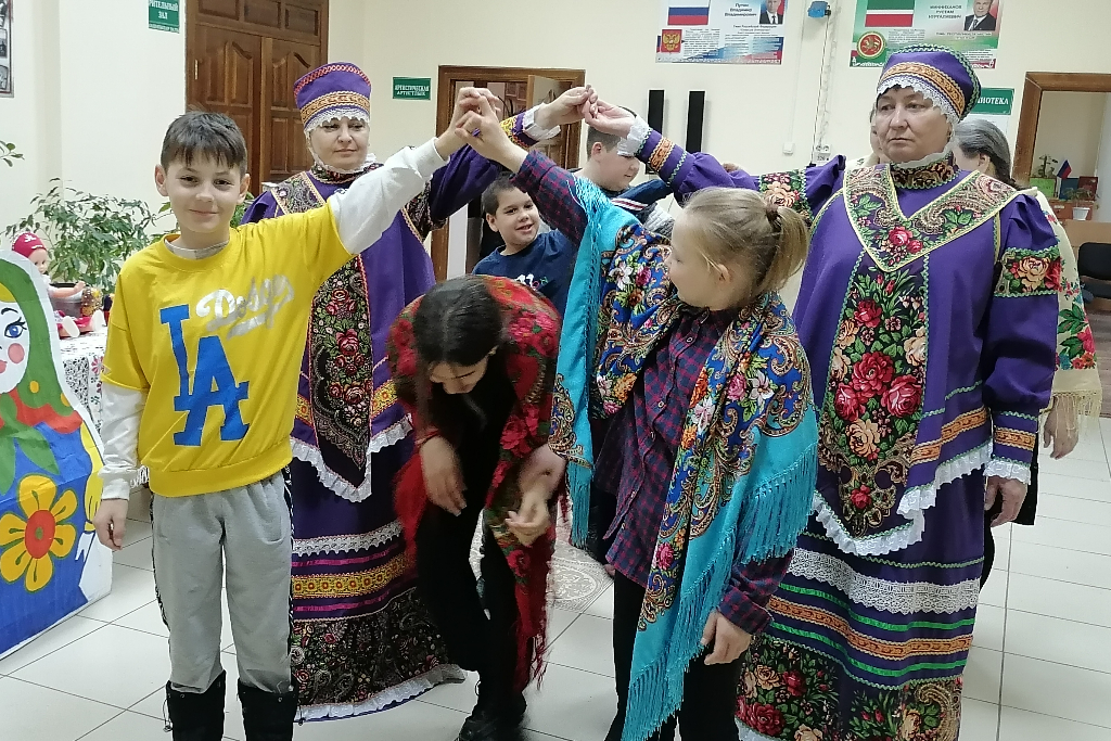 Конкурсно-игровая программа «Во что играли наши бабушки»