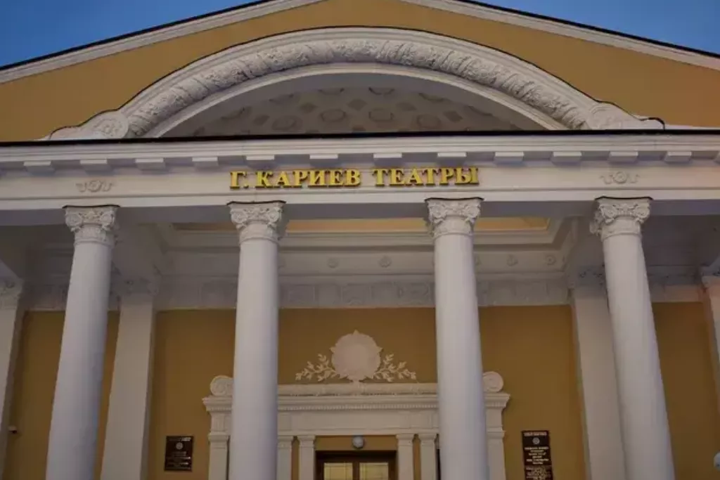 афиша ГБУ «Казанский Татарский государственный театр юного зрителя имени Габдуллы Кариева»,  ул. Петербургская, 55б