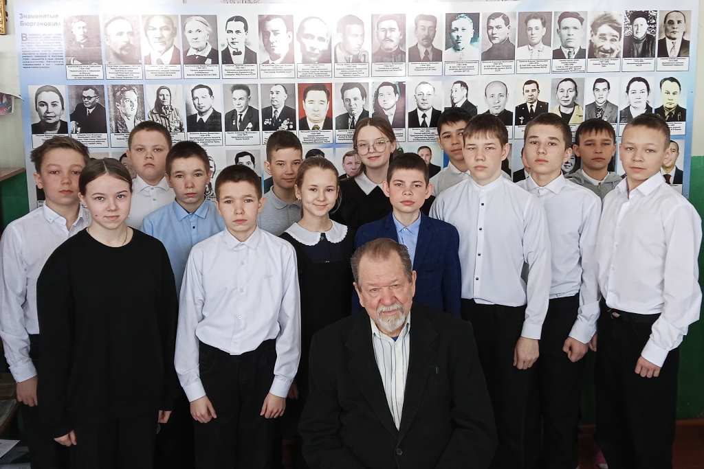 Литературный час «Память войны стучит нам в сердце»