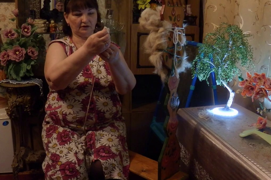 Мастер-класс по прядению овечьей шерсти по чувашским народным обычаям 