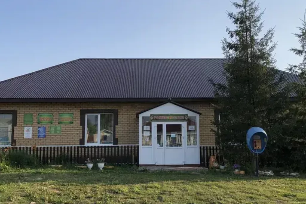 афиша Новопоселенноишеевский сельский клуб, д. Новопоселенное Ишеево, ул. Кирова, д. 4
