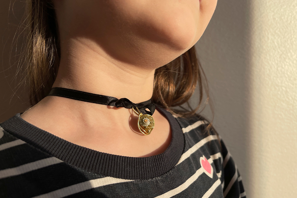 Мастер класс «Чокер с ракушкой»