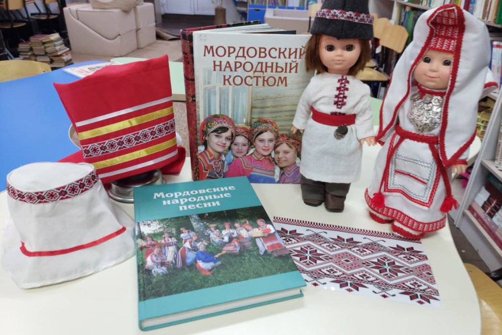 Творческие посиделки «Мордовский орнамент в современном мире»