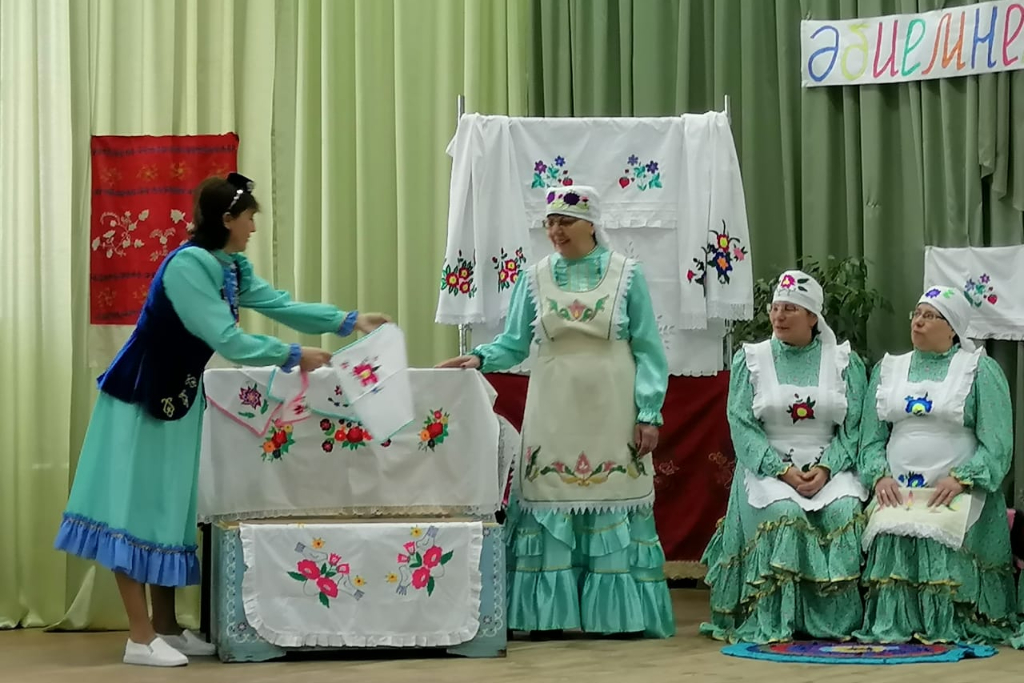 «Сокровища бабушкиного сундука»