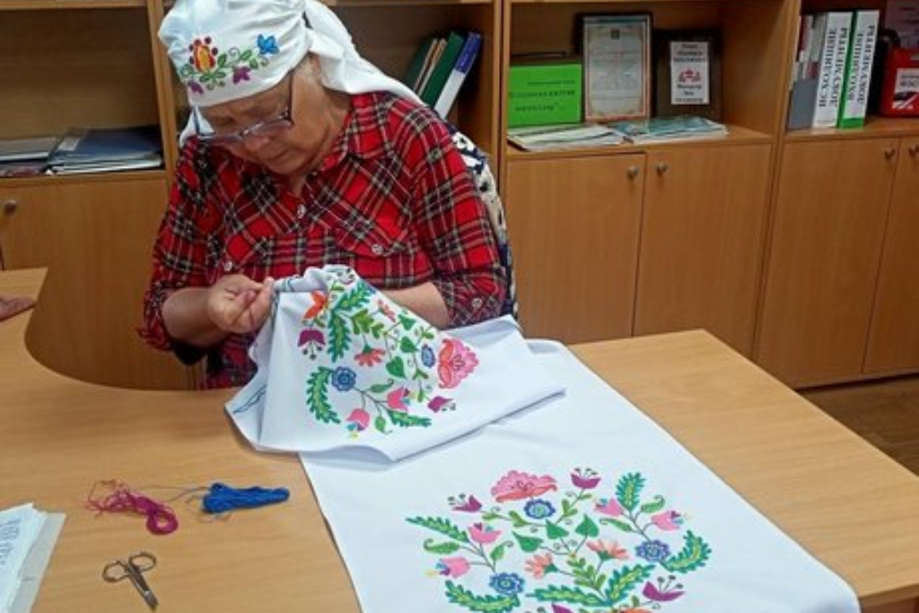 Мастер-класс по вышивке татарских узоров гладью