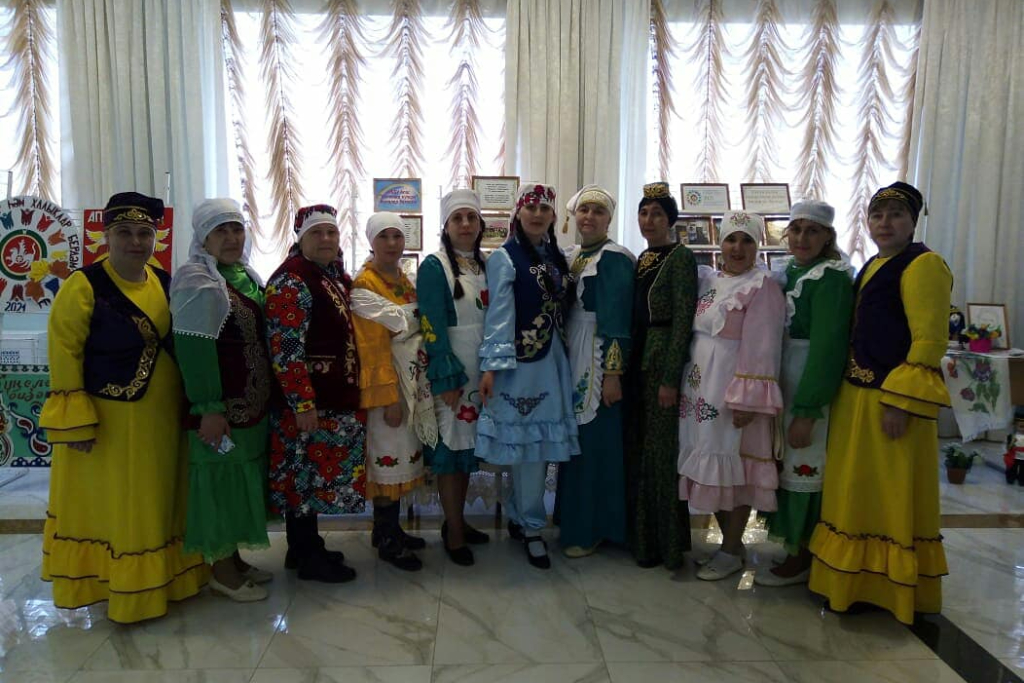 Фольклорный час "Татарские костюмы"