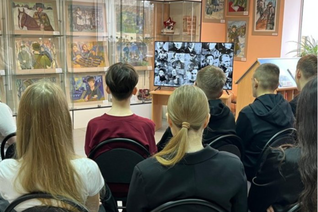 Библиоквест «Подвиг народа история хранит»