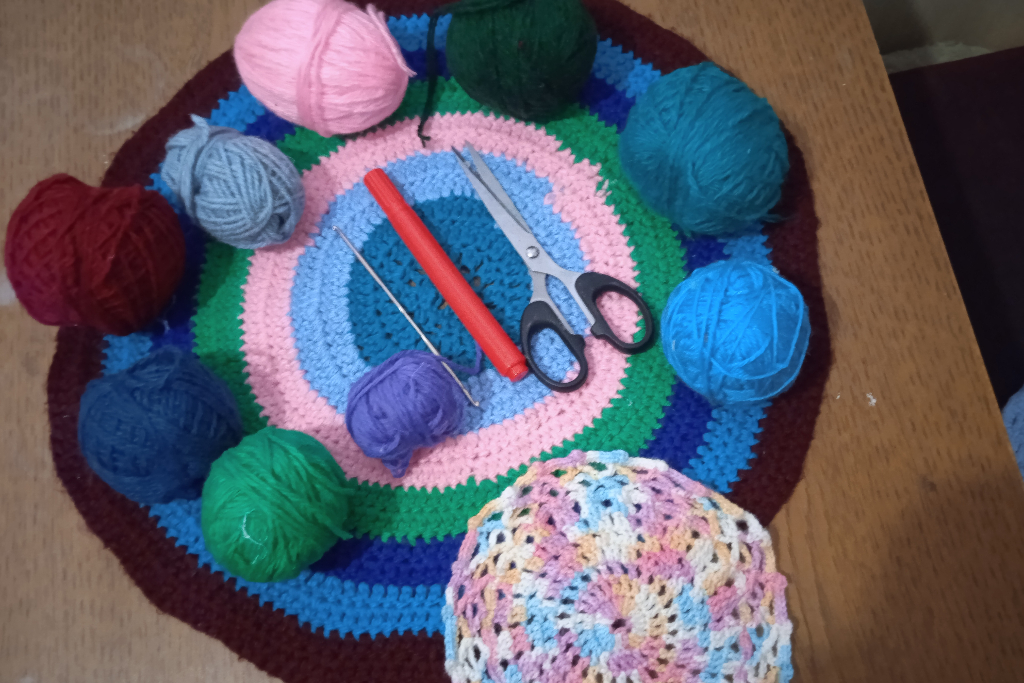 Блог Натальи - блог о вязании: Как вязать коврик крючком? Мастер-класс вязания коврика.