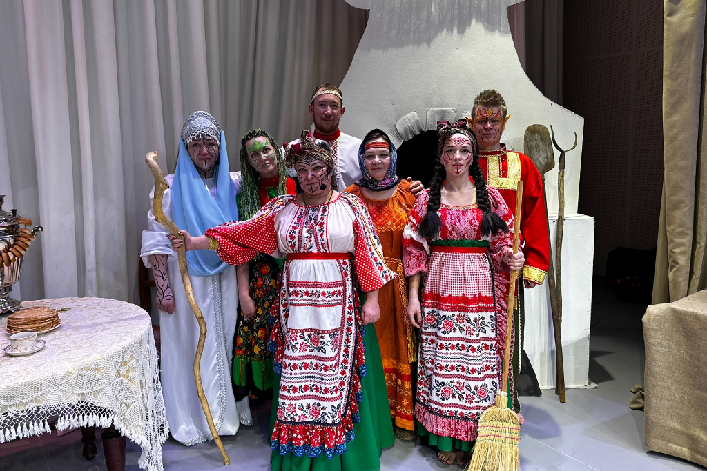 Театрализованная постановка «Йогиня – Матушка»