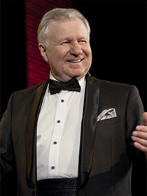 «Служители бессмертных муз… Странички биографий выдающихся деятелей искусств»