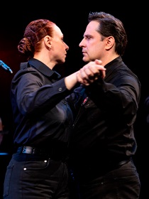 Цветущий май