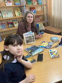 «Книжные прятки»