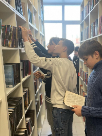 «Загадки и тайны книжных полок»